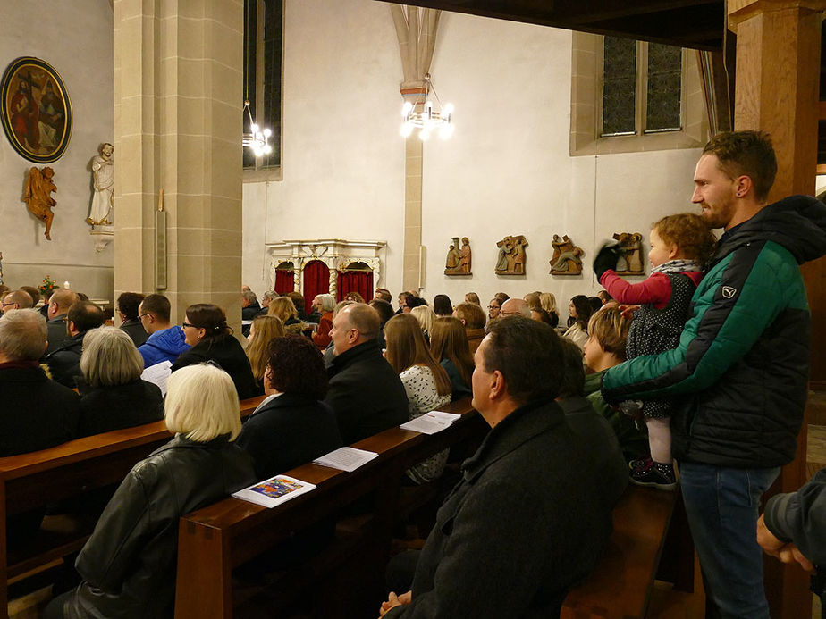 Firmung 2017 in Naumburg (Foto: Karl-Franz Thiede)